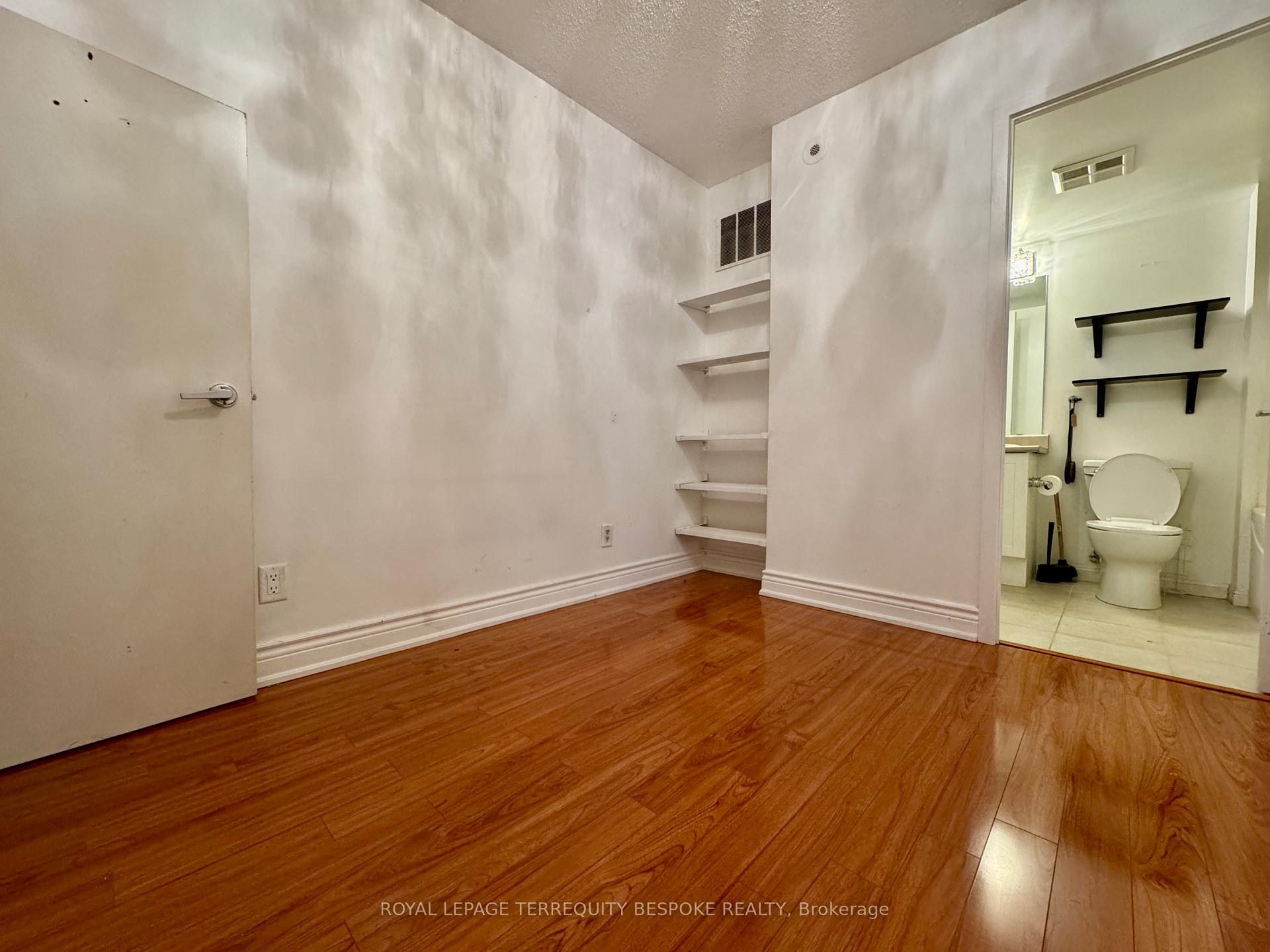 Photo 10 of Unit 3, 95 The Queensway, Toronto, High Park-Swansea — HOMEH