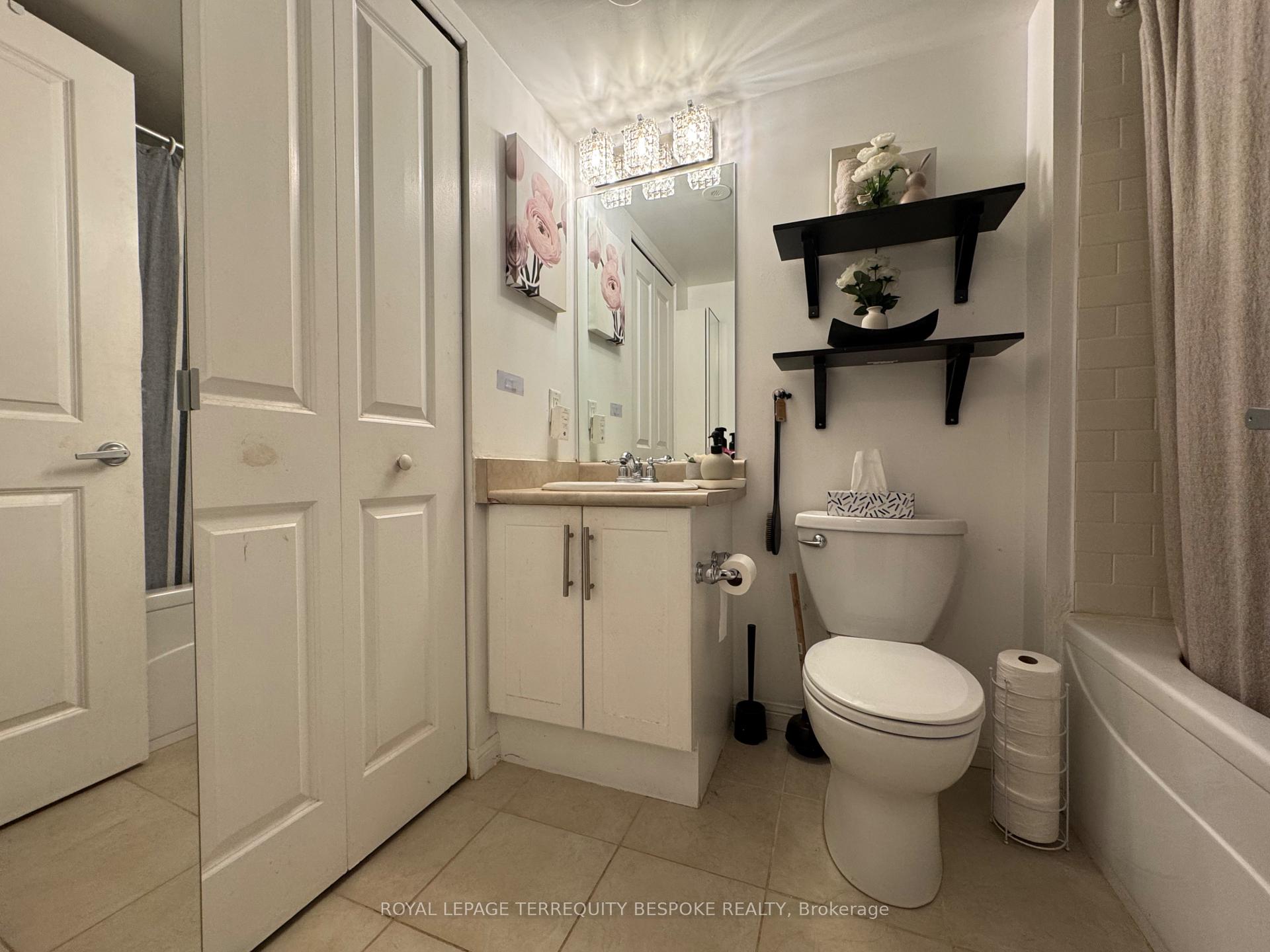 Photo 14 of Unit 3, 95 The Queensway, Toronto, High Park-Swansea — HOMEH