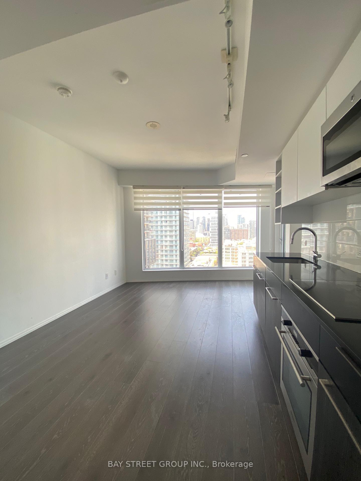 Front of Unit 2709, 68 Shuter Street