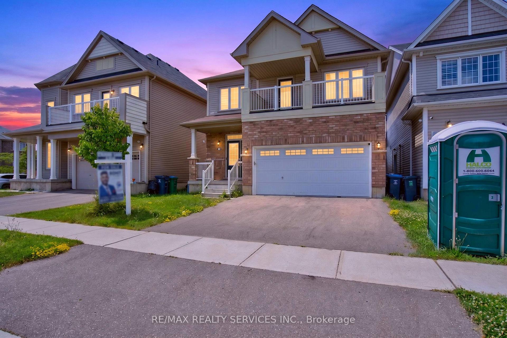 Photo 1 of 8 Munro Circle, Brantford, Empire South — HOMEH