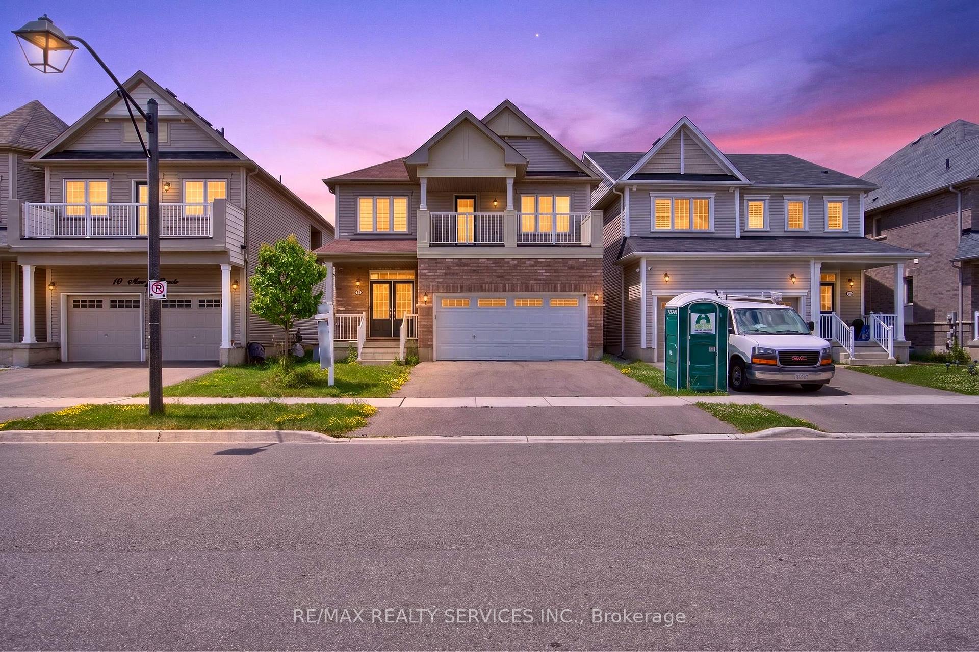 Photo 2 of 8 Munro Circle, Brantford, Empire South — HOMEH