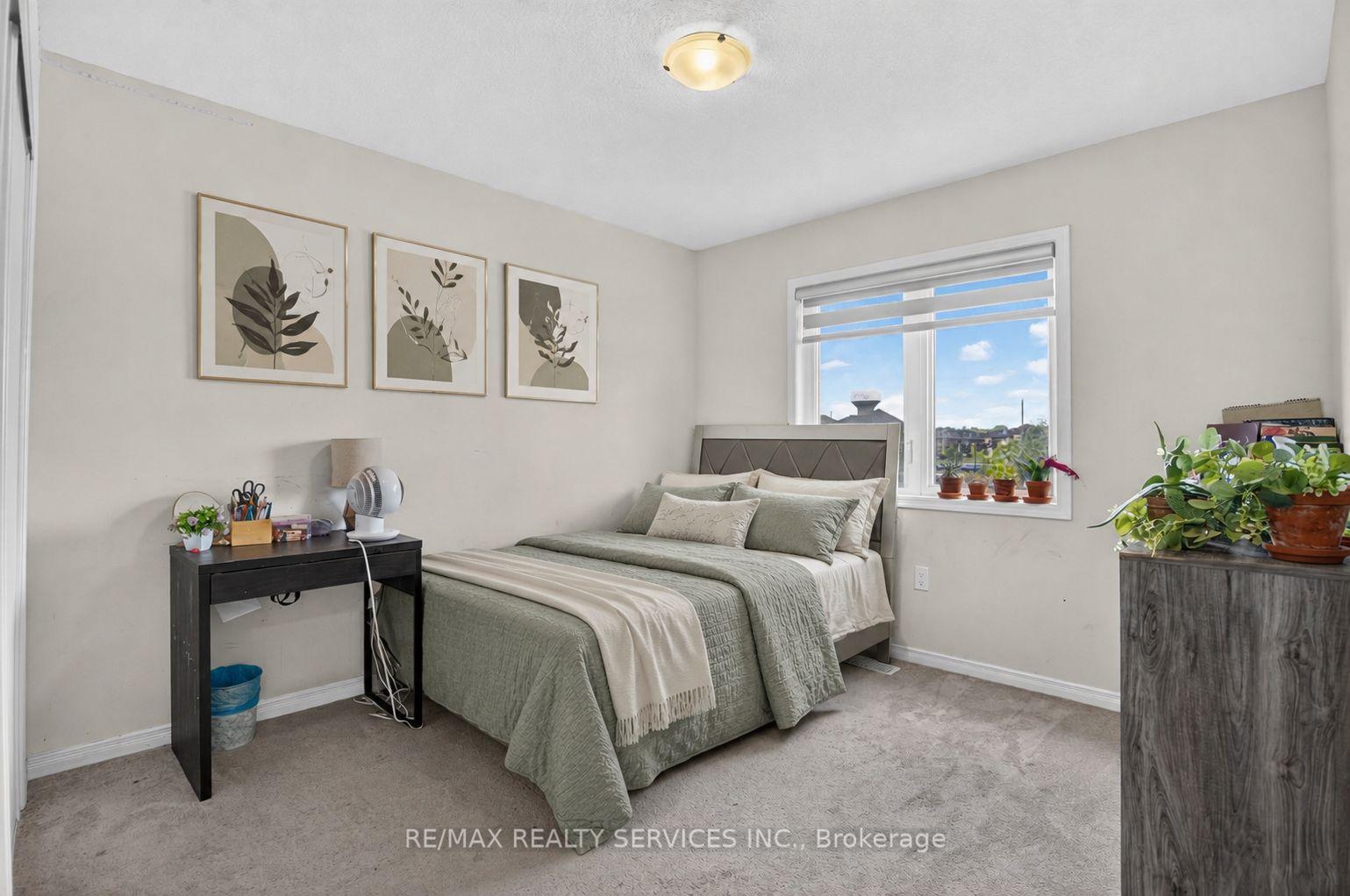 Photo 23 of 8 Munro Circle, Brantford, Empire South — HOMEH