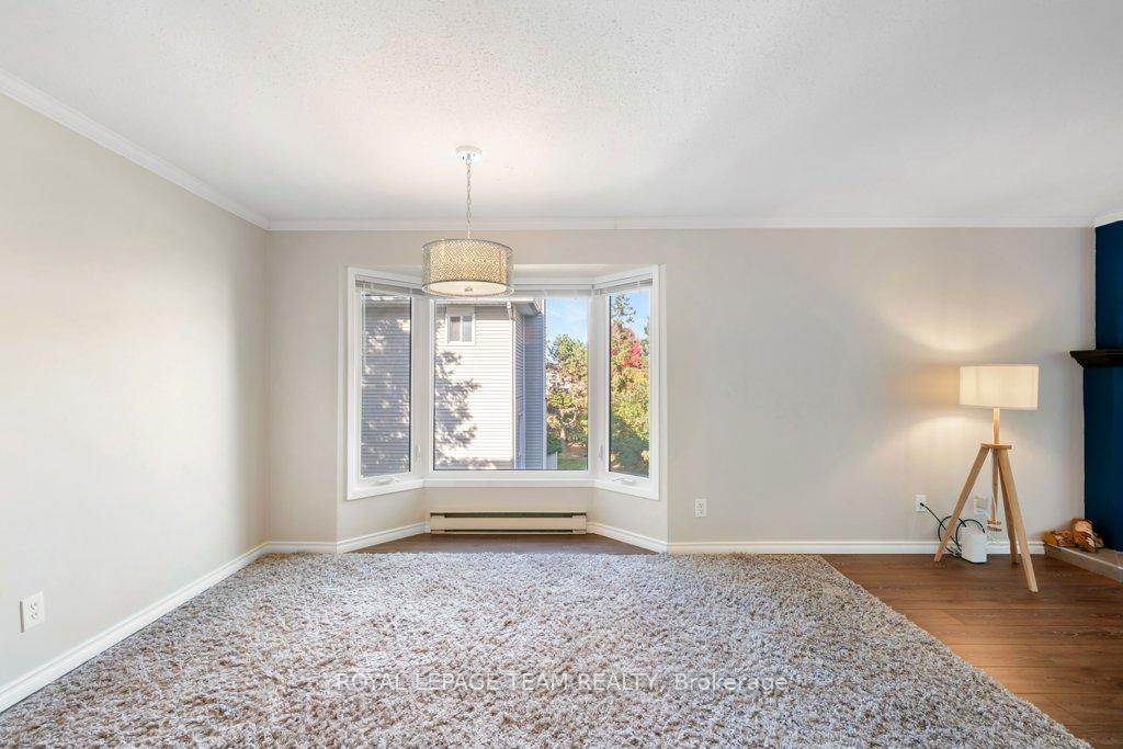 Photo 6 of Unit B, 6754 Jeanne D'Arc Boulevard, Ottawa, Convent Glen North — HOMEH