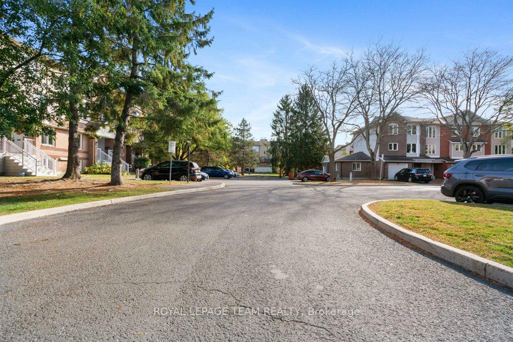 Photo 33 of Unit B, 6754 Jeanne D'Arc Boulevard, Ottawa, Convent Glen North — HOMEH