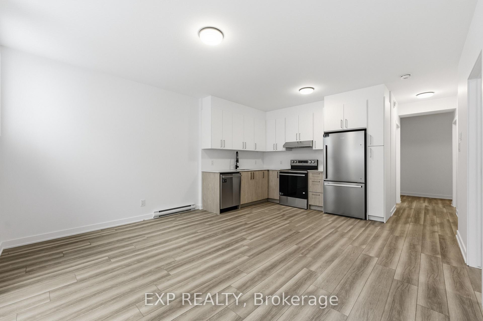 Photo 3 of Unit C, 1371 Louis Lane, Ottawa, Cyrville Rd./Industrial Park — HOMEH