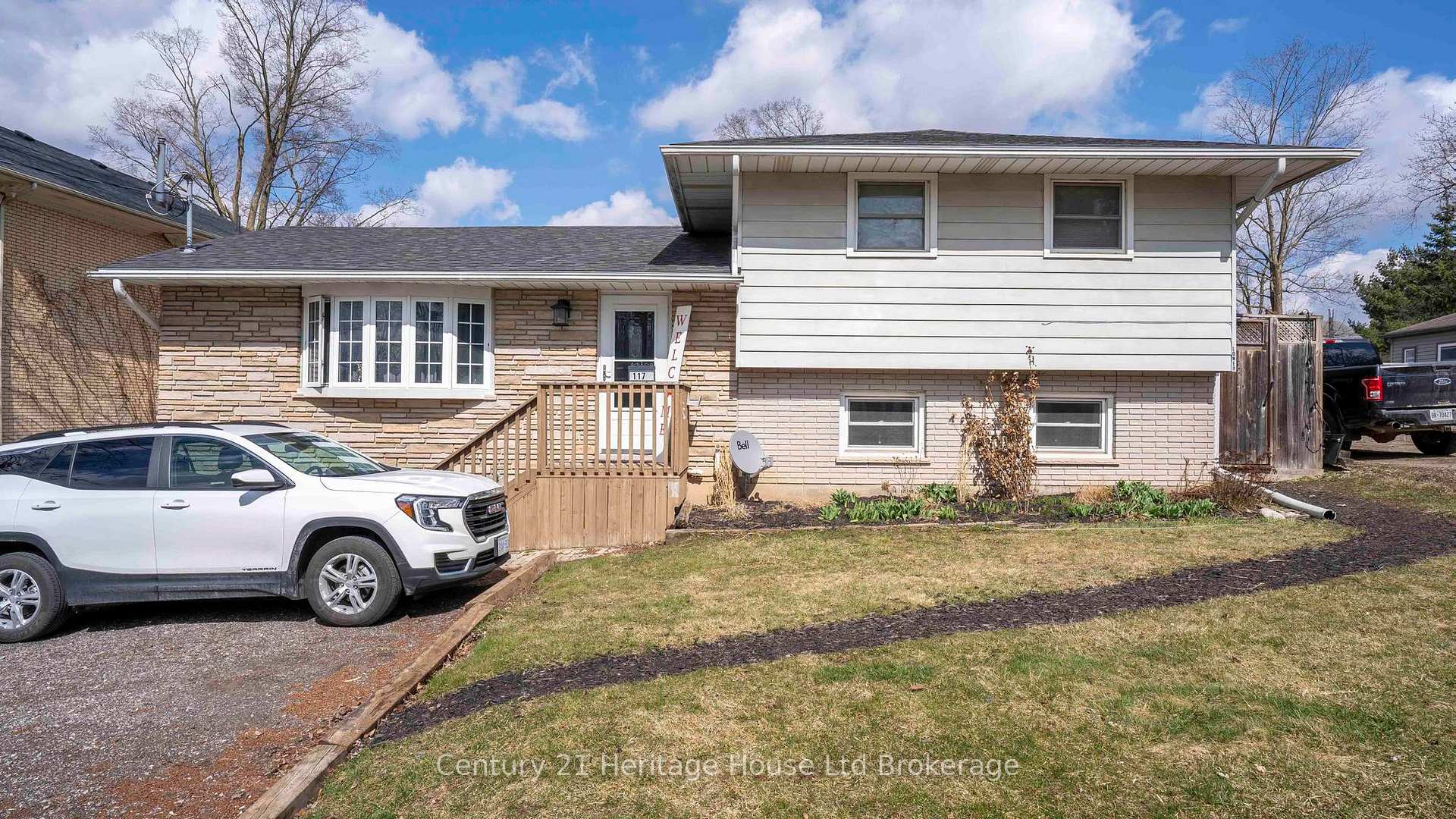 Photo of 117 Wonham Street S