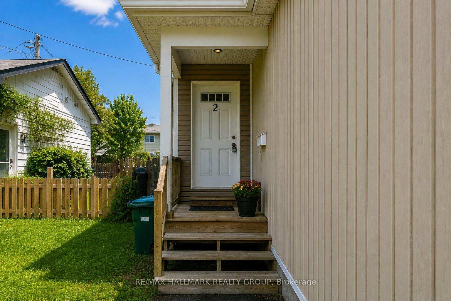Photo 3 of 1796 Dumas Street, Ottawa, Chateauneuf — HOMEH