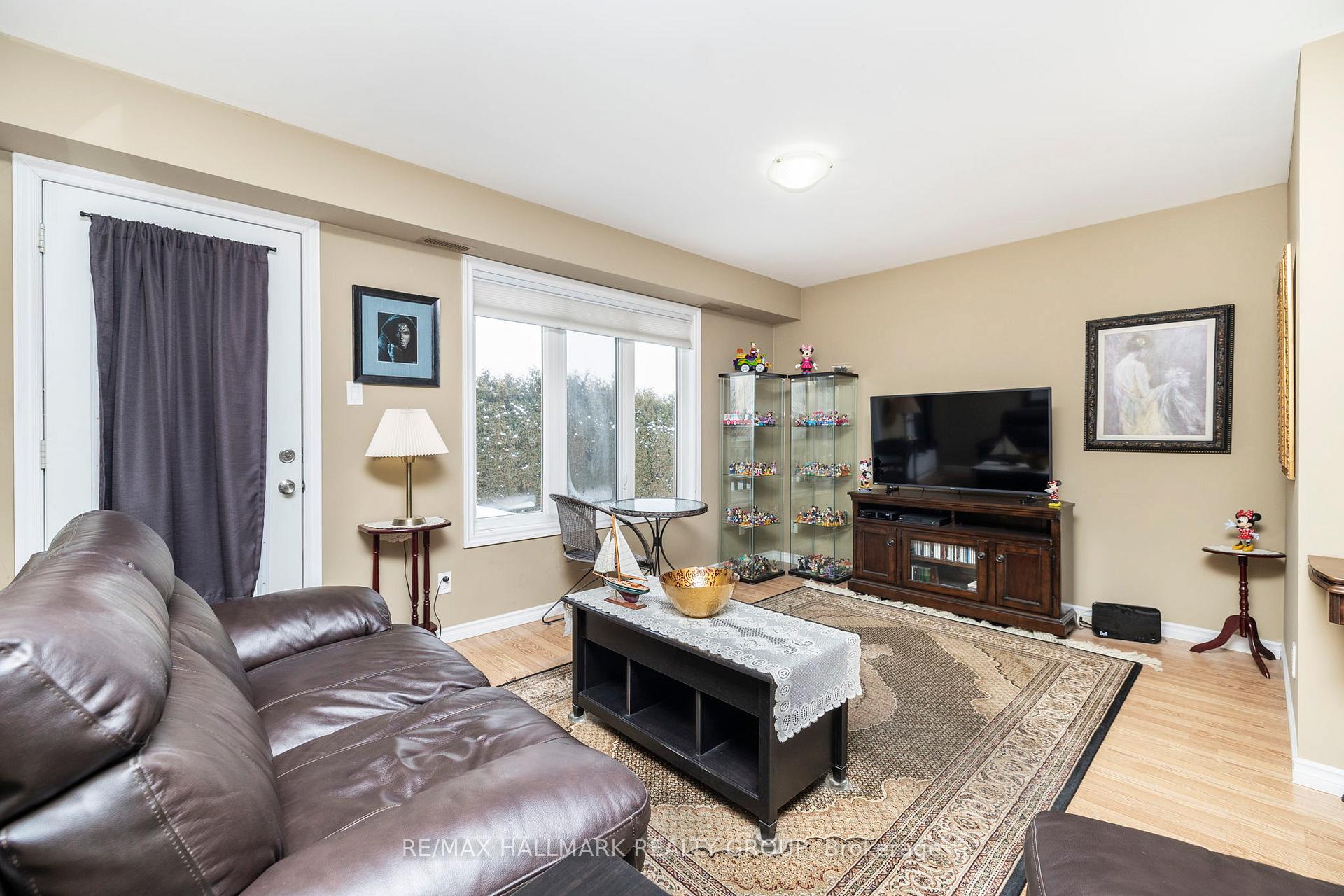 Photo 15 of 1796 Dumas Street, Ottawa, Chateauneuf — HOMEH