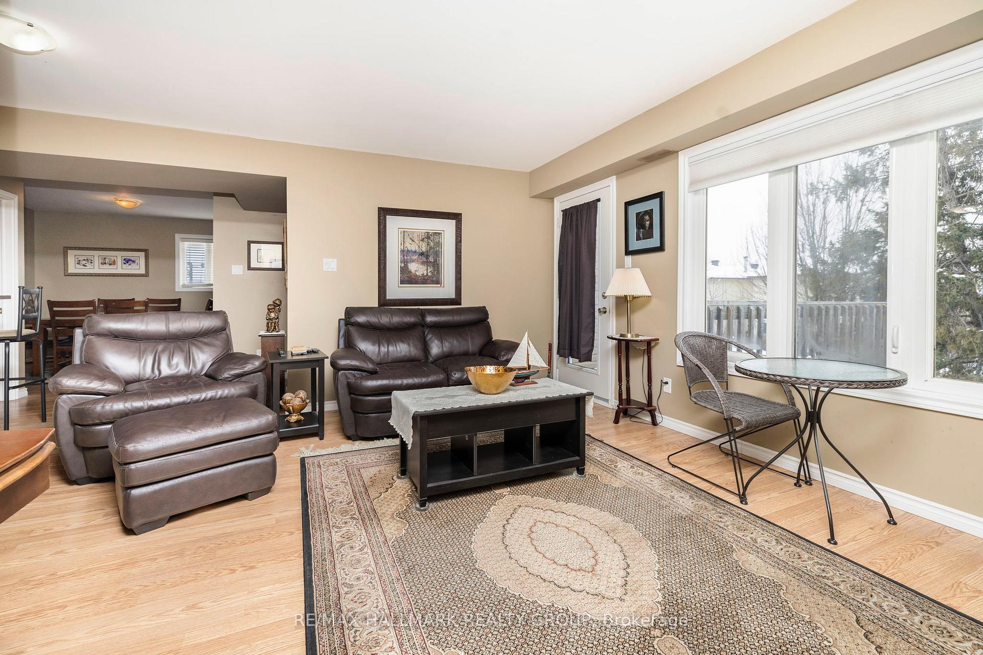 Photo 16 of 1796 Dumas Street, Ottawa, Chateauneuf — HOMEH