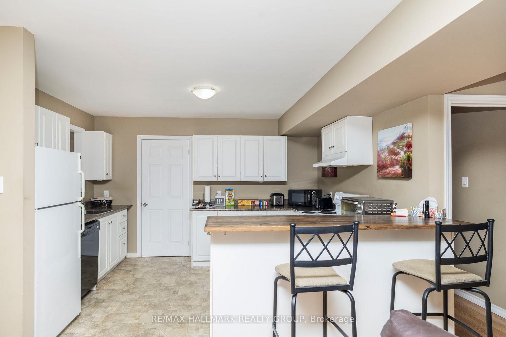 Photo 19 of 1796 Dumas Street, Ottawa, Chateauneuf — HOMEH
