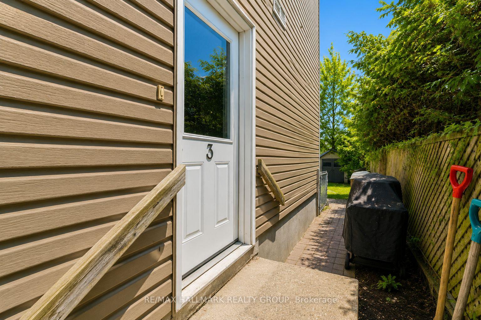 Photo 31 of 1796 Dumas Street, Ottawa, Chateauneuf — HOMEH
