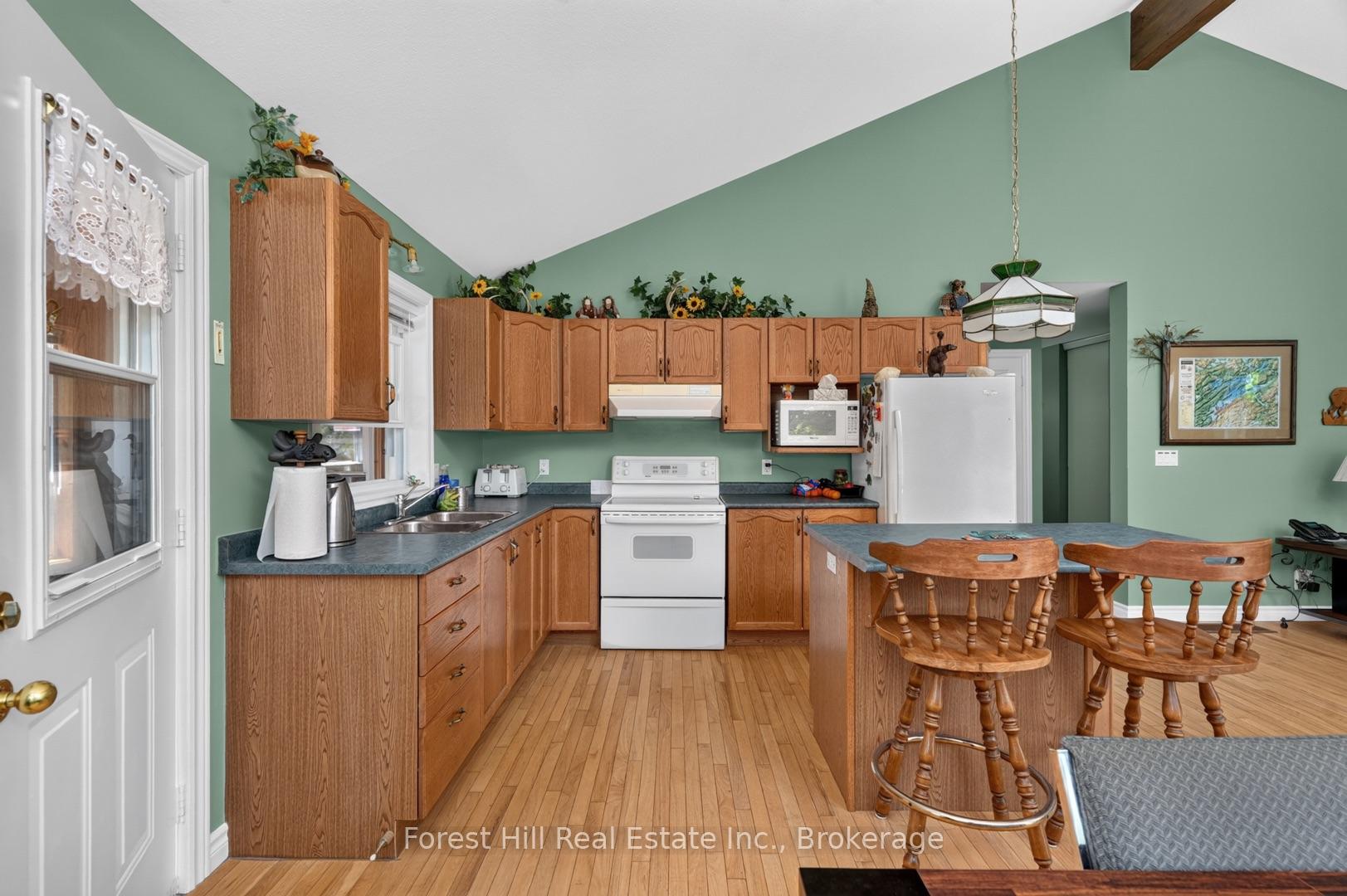 Photo 11 of 1291 Creighton Drive, Algonquin Highlands, Livingstone — HOMEH