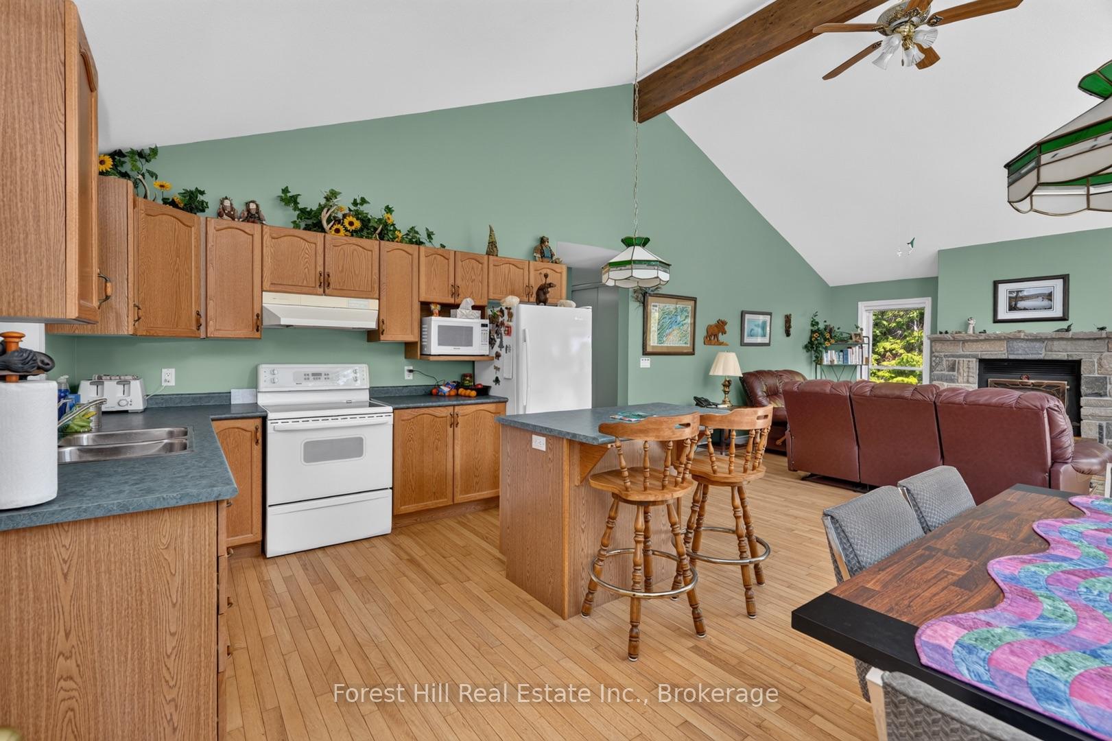 Photo 12 of 1291 Creighton Drive, Algonquin Highlands, Livingstone — HOMEH