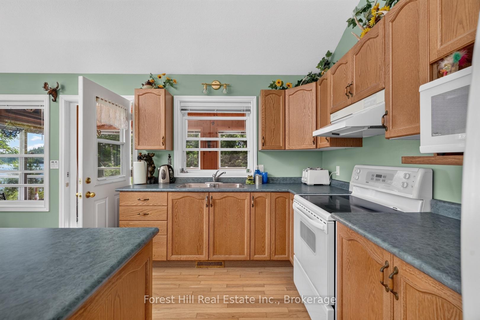 Photo 13 of 1291 Creighton Drive, Algonquin Highlands, Livingstone — HOMEH