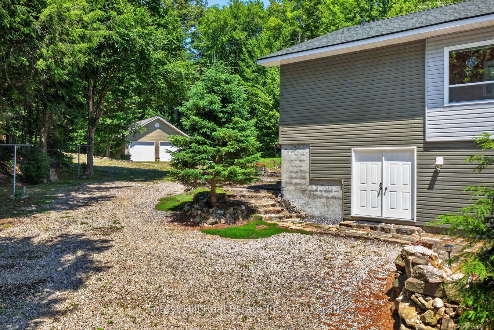 Photo 32 of 1291 Creighton Drive, Algonquin Highlands, Livingstone — HOMEH
