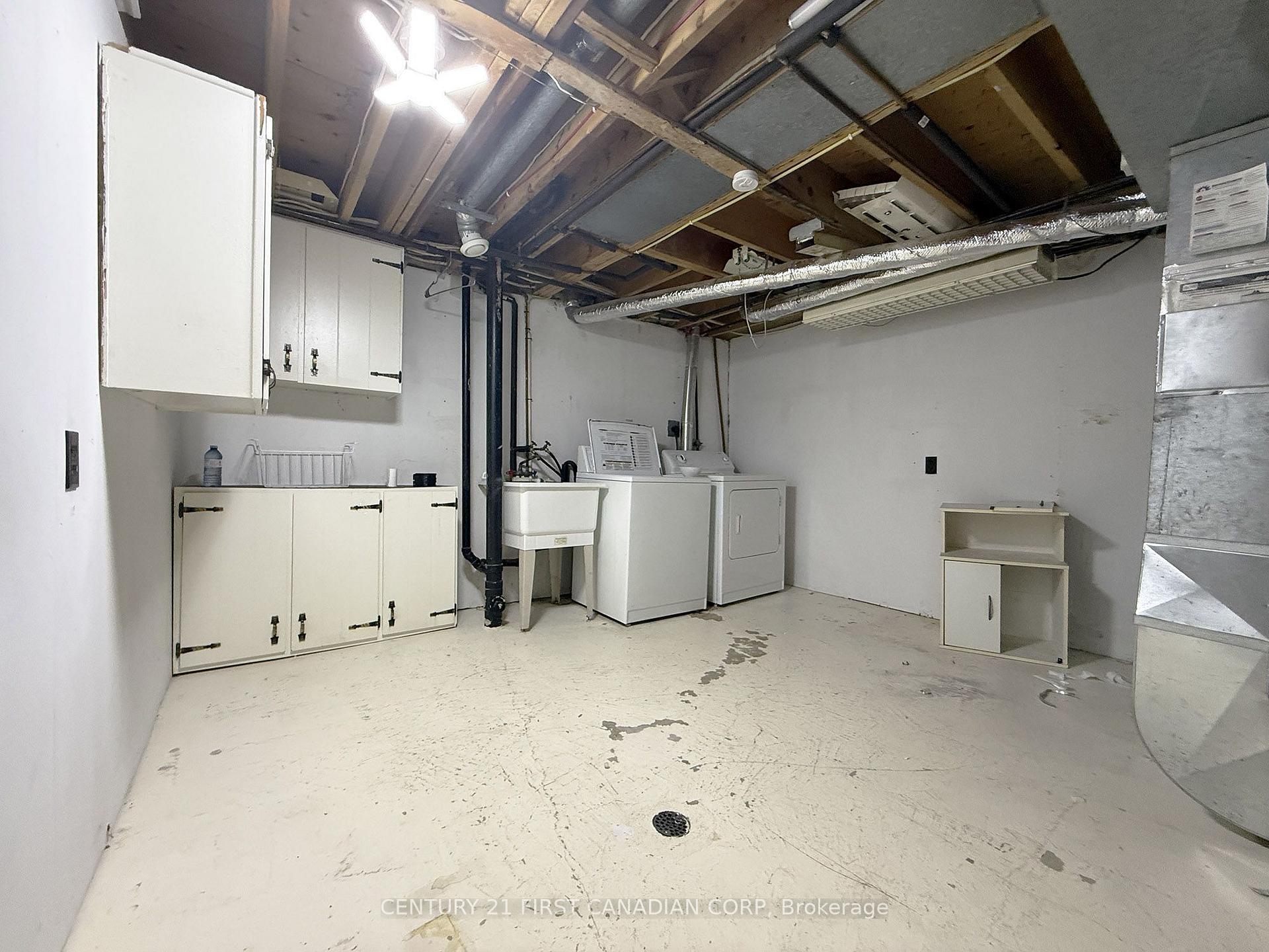 Photo 15 of 105 Patience Crescent, London, South X — HOMEH