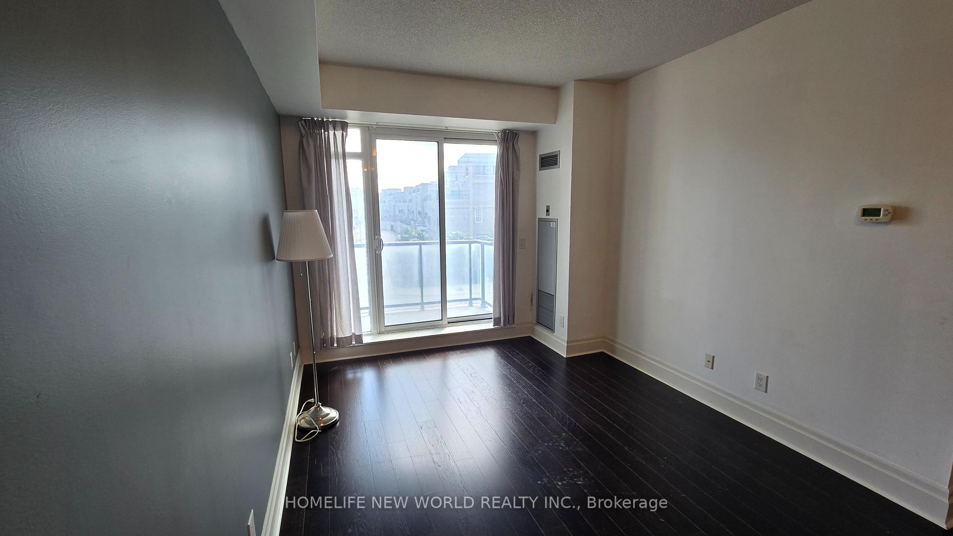 Photo 3 of Unit 302, 131 Upper Duke Crescent, Markham, Unionville — HOMEH