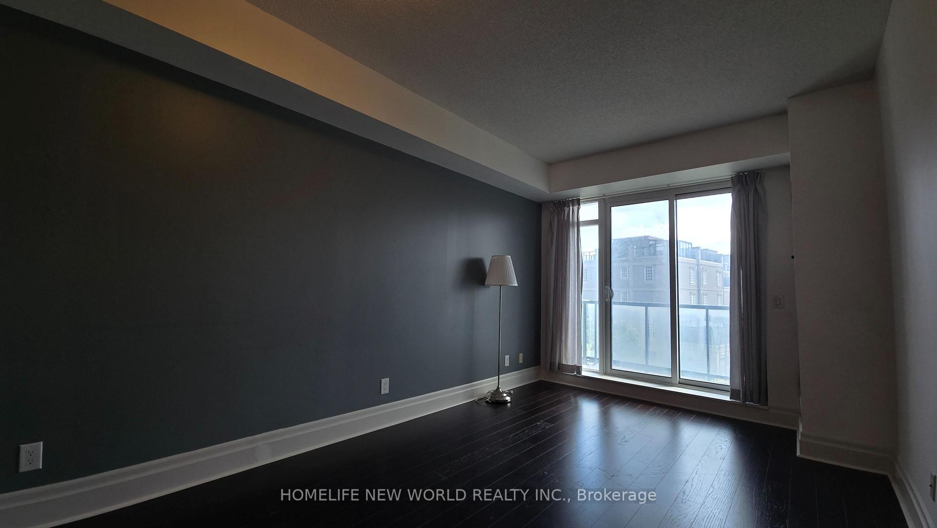 Photo 4 of Unit 302, 131 Upper Duke Crescent, Markham, Unionville — HOMEH