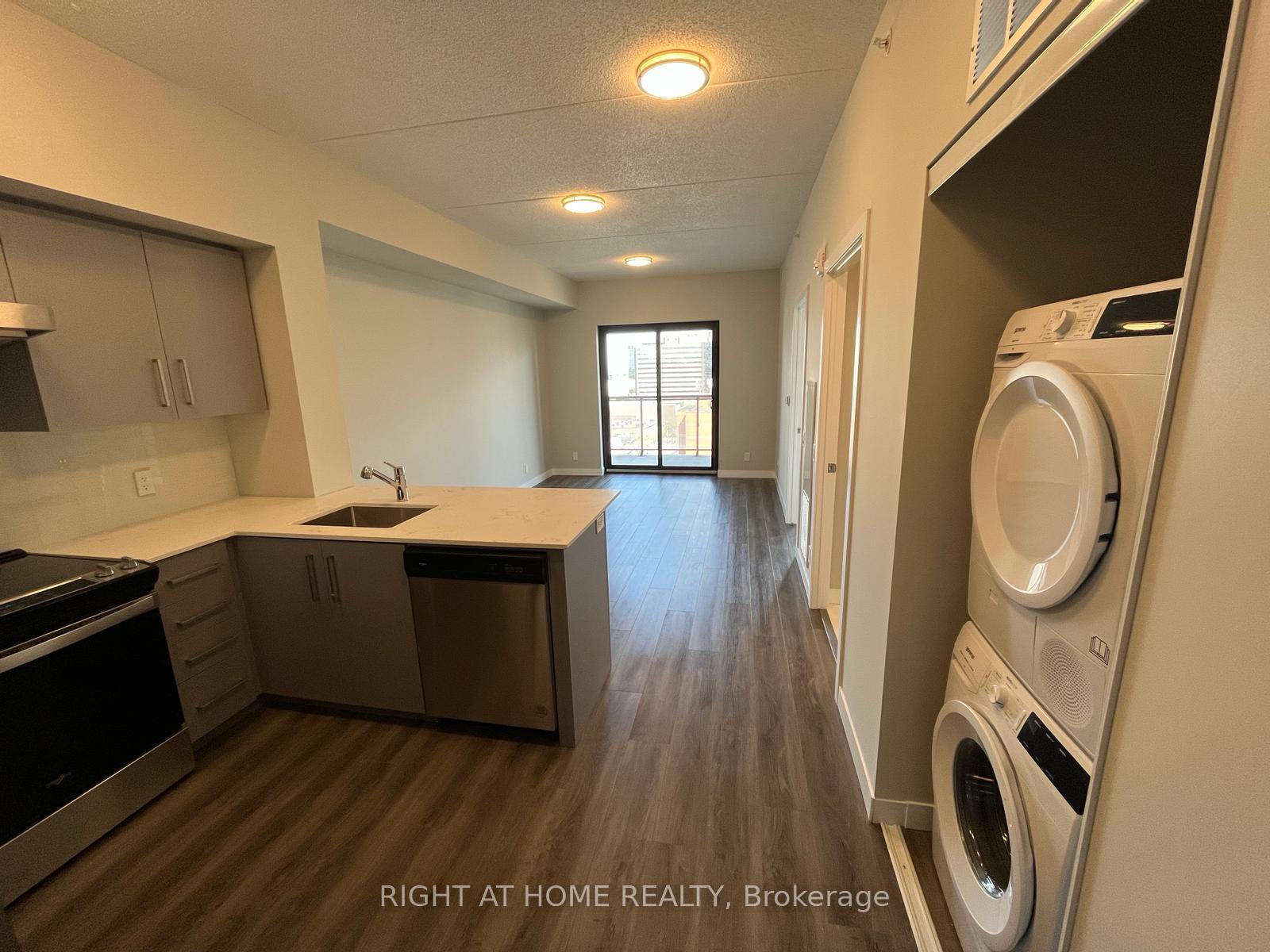 Photo 7 of Unit 1713, 15 Queen Street S, Hamilton, Central — HOMEH