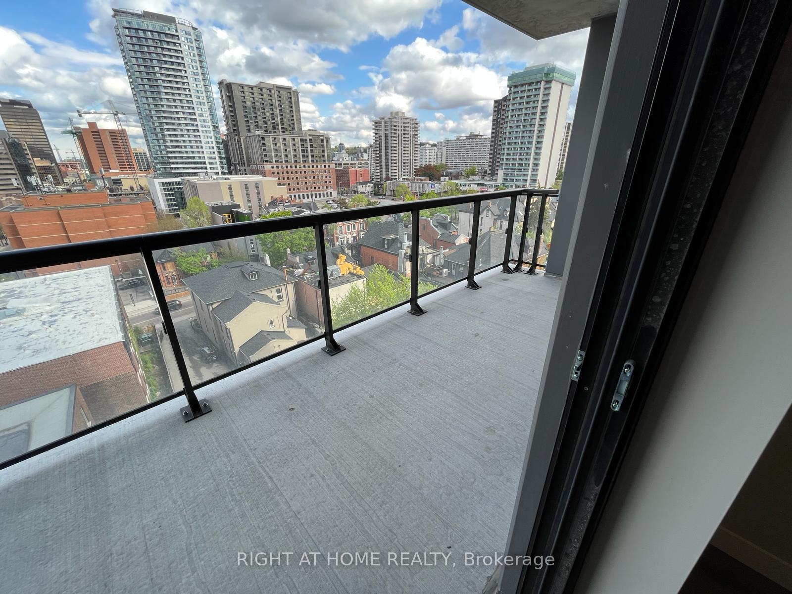 Photo 14 of Unit 1713, 15 Queen Street S, Hamilton, Central — HOMEH