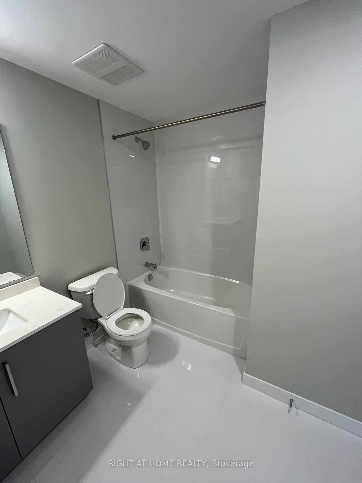Photo 16 of Unit 1713, 15 Queen Street S, Hamilton, Central — HOMEH