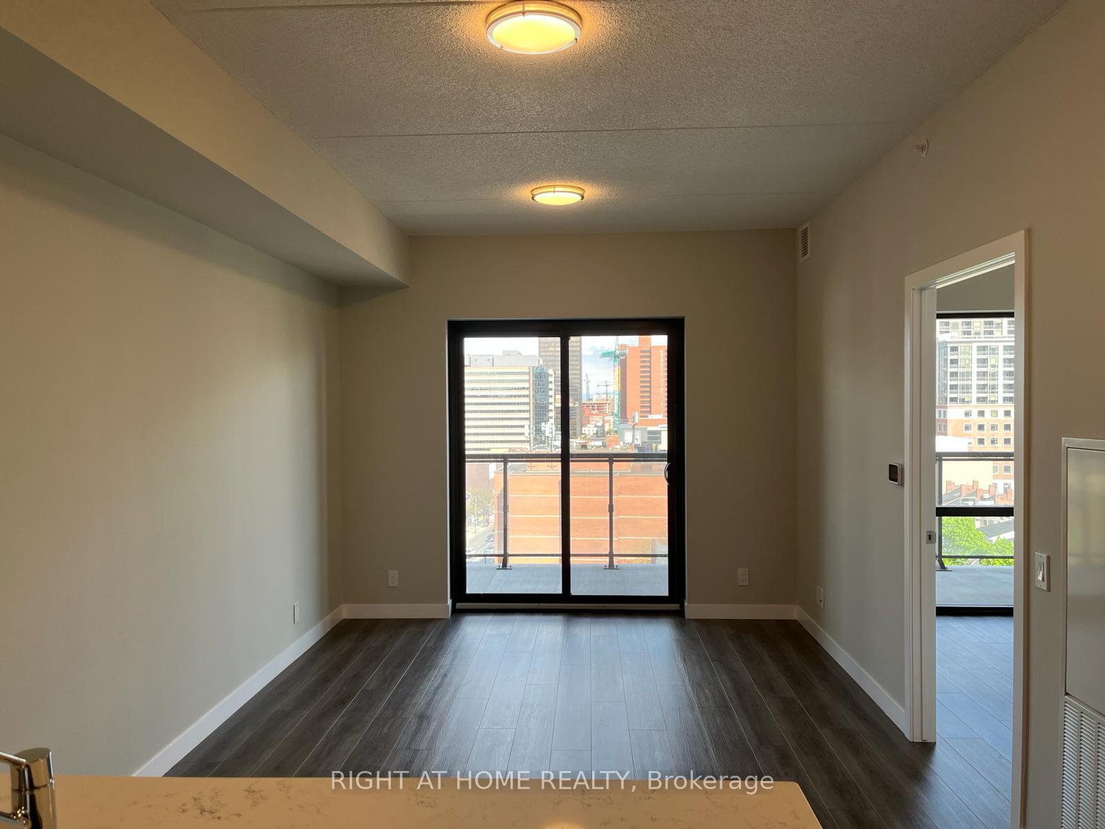 Photo 19 of Unit 1713, 15 Queen Street S, Hamilton, Central — HOMEH