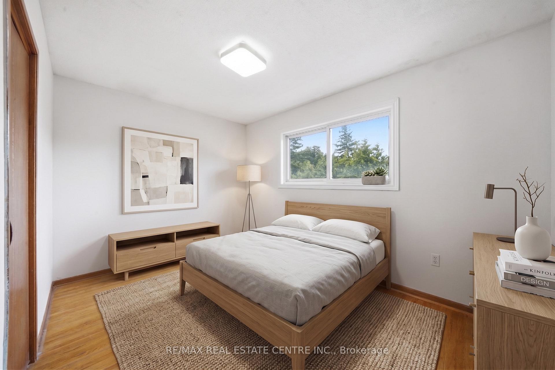 Photo 22 of 4 Manorcrest Street, Brampton, Central Park — HOMEH