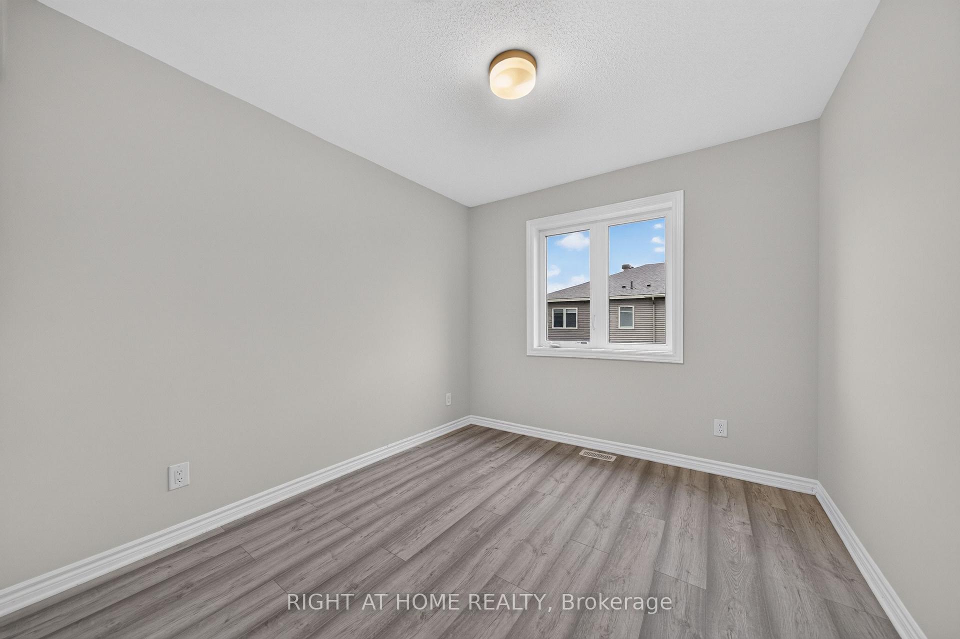 Photo 29 of 263 Sweetvalley Drive, Ottawa, Avalon West — HOMEH