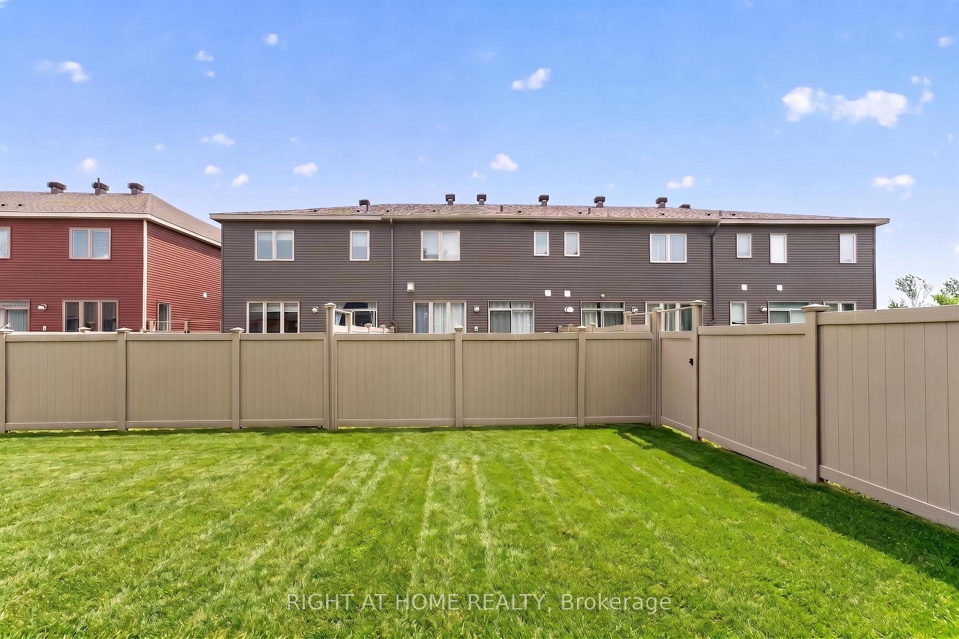 Photo 35 of 263 Sweetvalley Drive, Ottawa, Avalon West — HOMEH