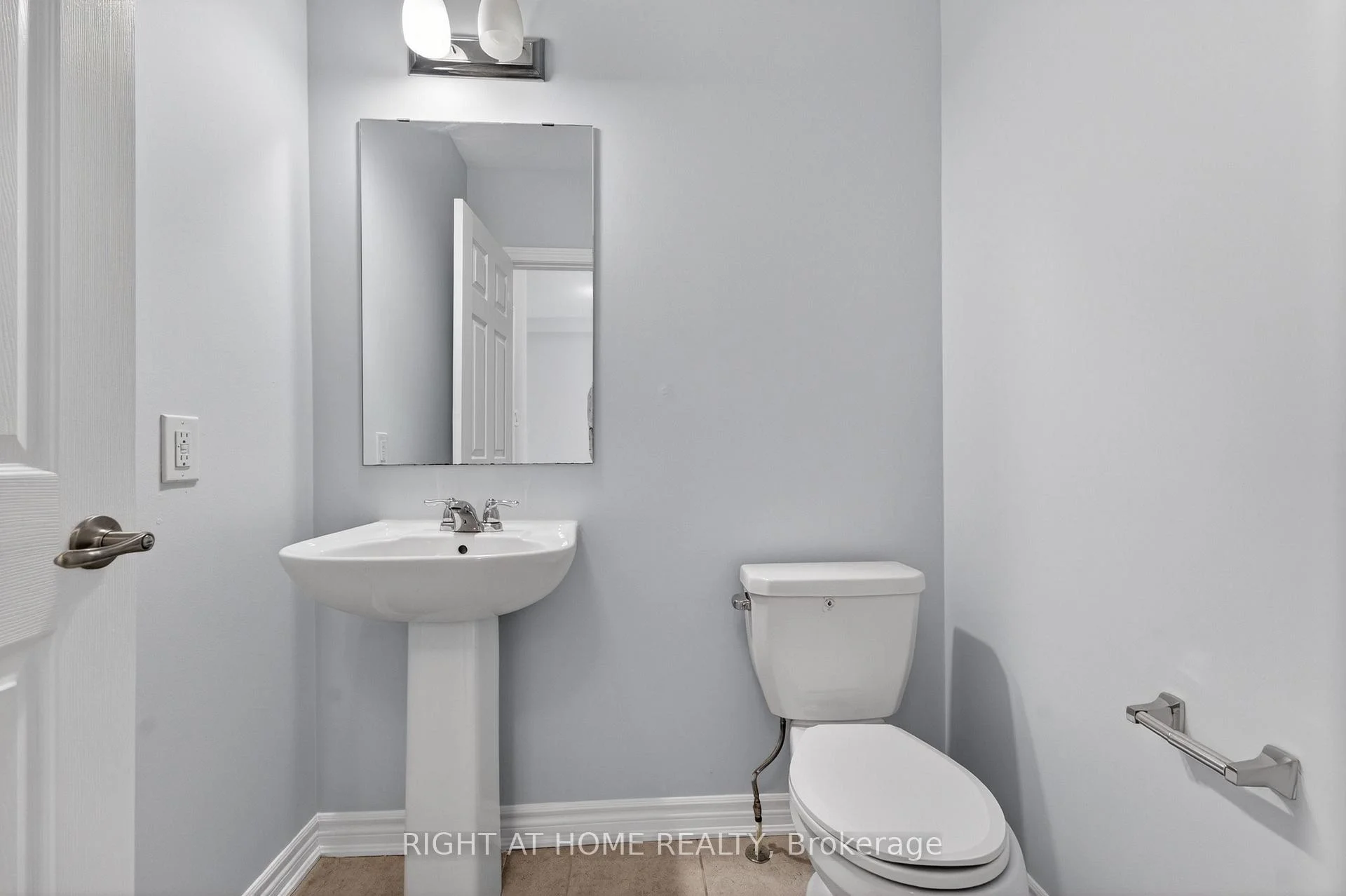 Photo 56 of 263 Sweetvalley Drive, Ottawa, Avalon West — HOMEH