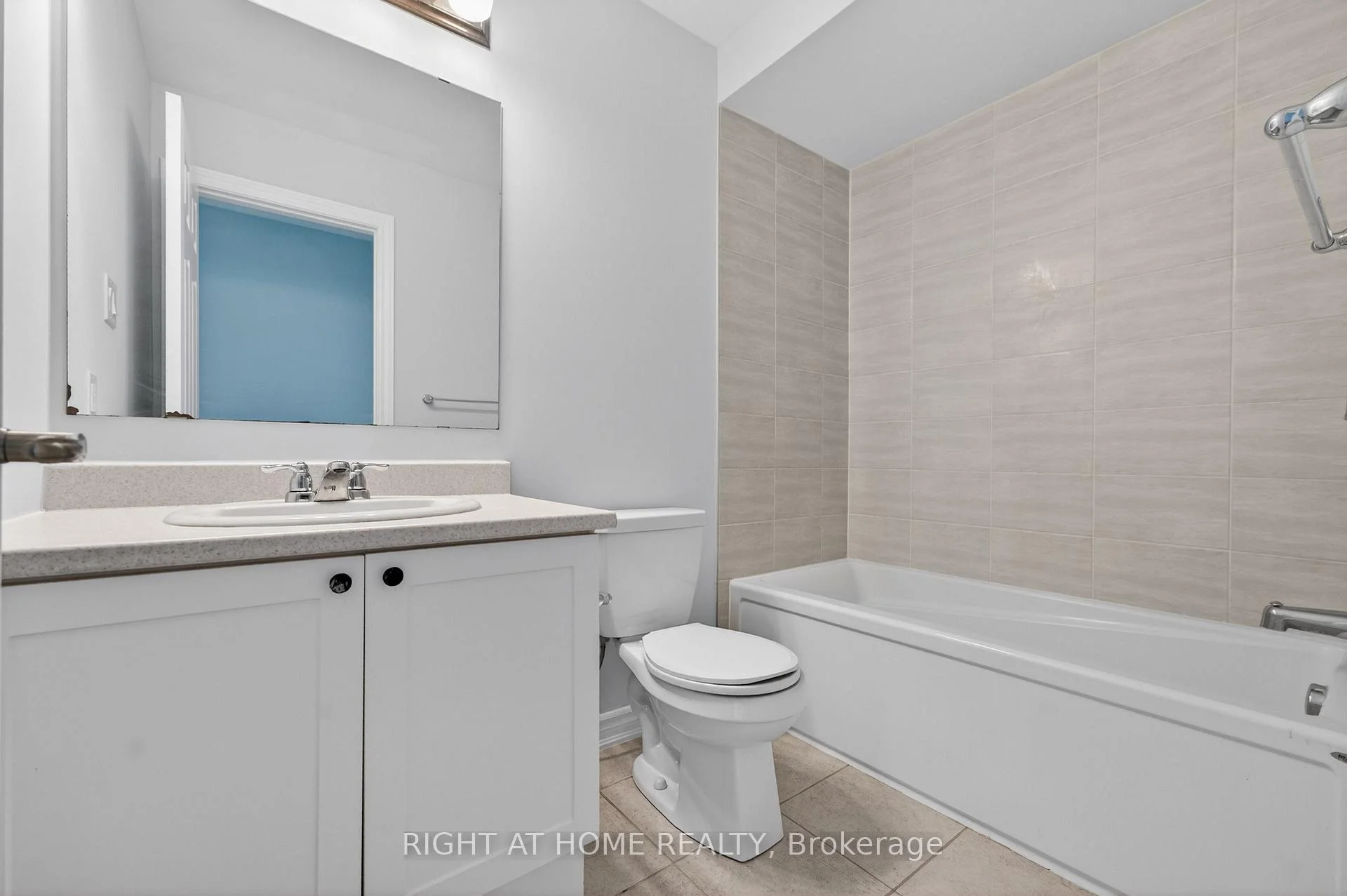 Photo 66 of 263 Sweetvalley Drive, Ottawa, Avalon West — HOMEH