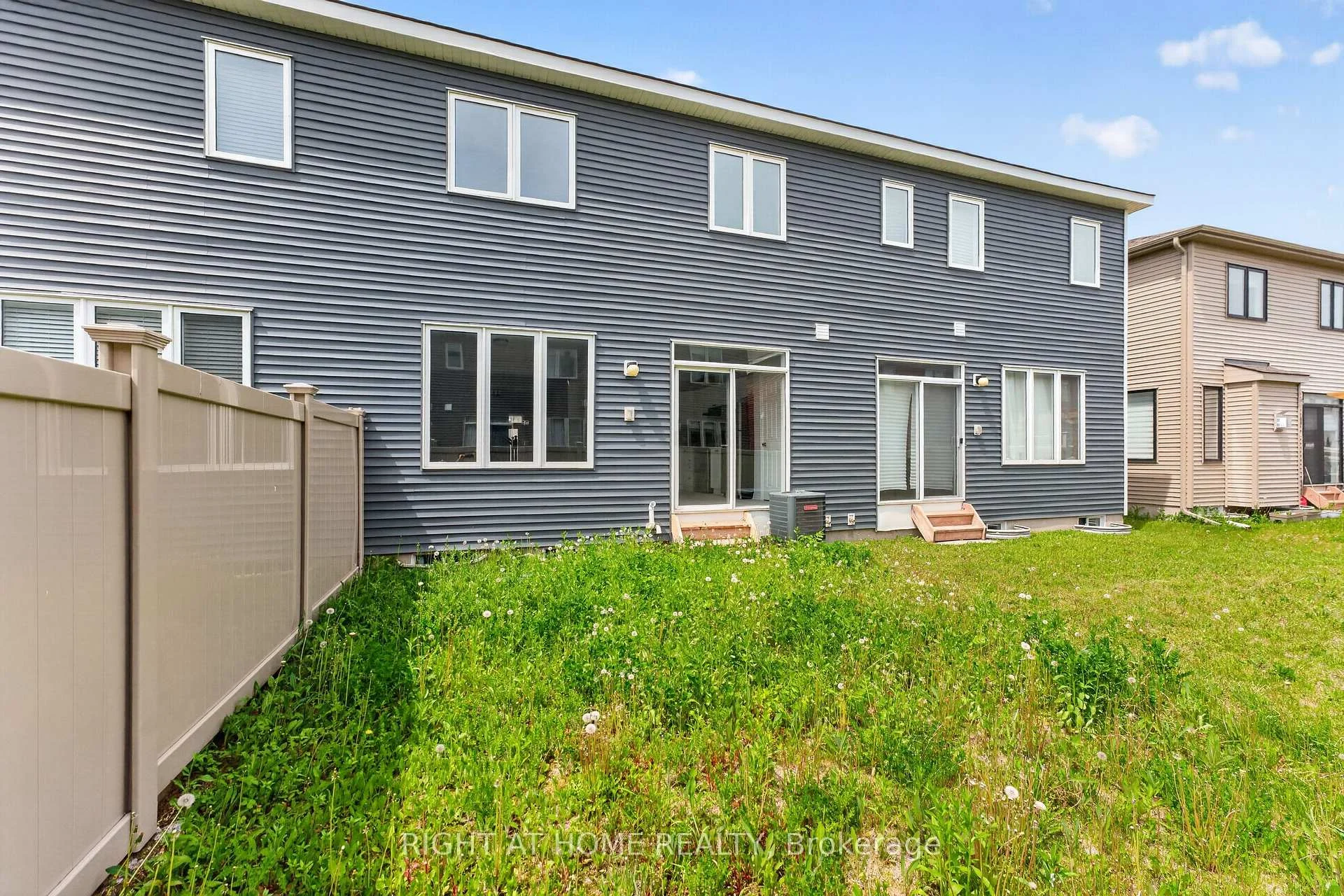 Photo 74 of 263 Sweetvalley Drive, Ottawa, Avalon West — HOMEH