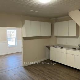Photo 3 of 228 First Street W, Cornwall, Cornwall — HOMEH