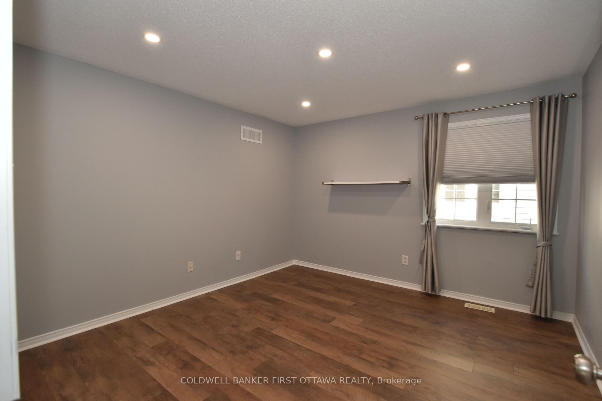 Photo 21 of 413 Blackleaf Drive, Ottawa, Barrhaven - Stonebridge — HOMEH