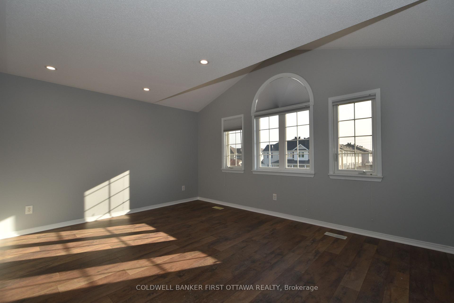 Photo 23 of 413 Blackleaf Drive, Ottawa, Barrhaven - Stonebridge — HOMEH