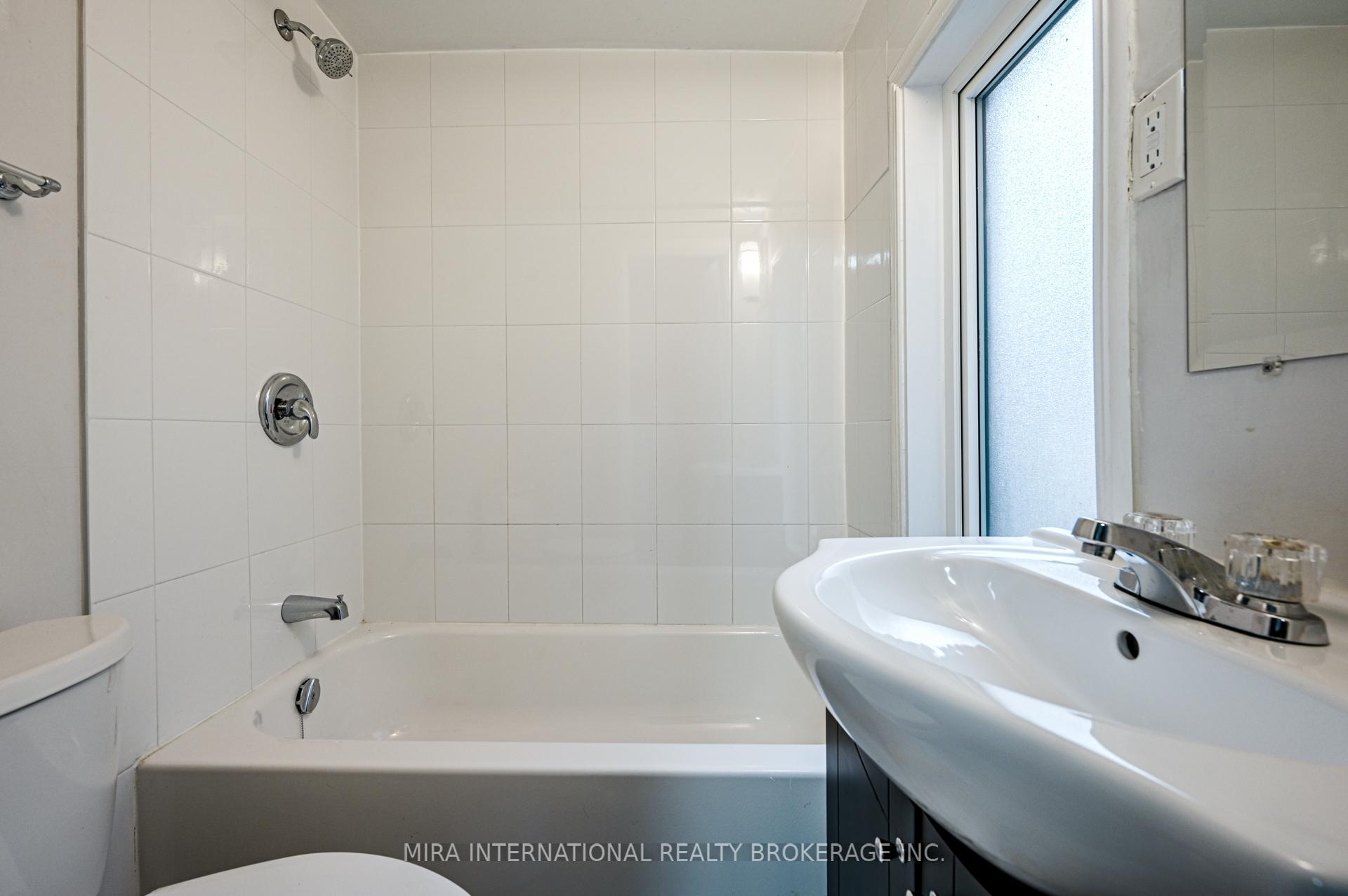 Photo 6 of Unit 202, 70 Melbourne Avenue, Toronto, South Parkdale — HOMEH