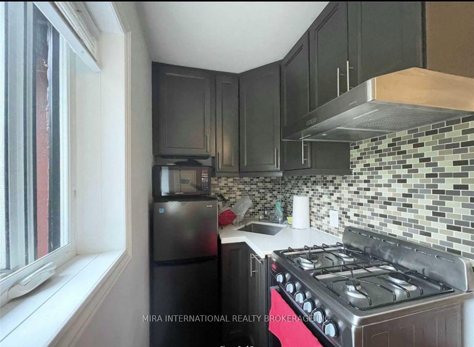 Photo 6 of Unit 204, 70 Melbourne Avenue, Toronto, South Parkdale — HOMEH