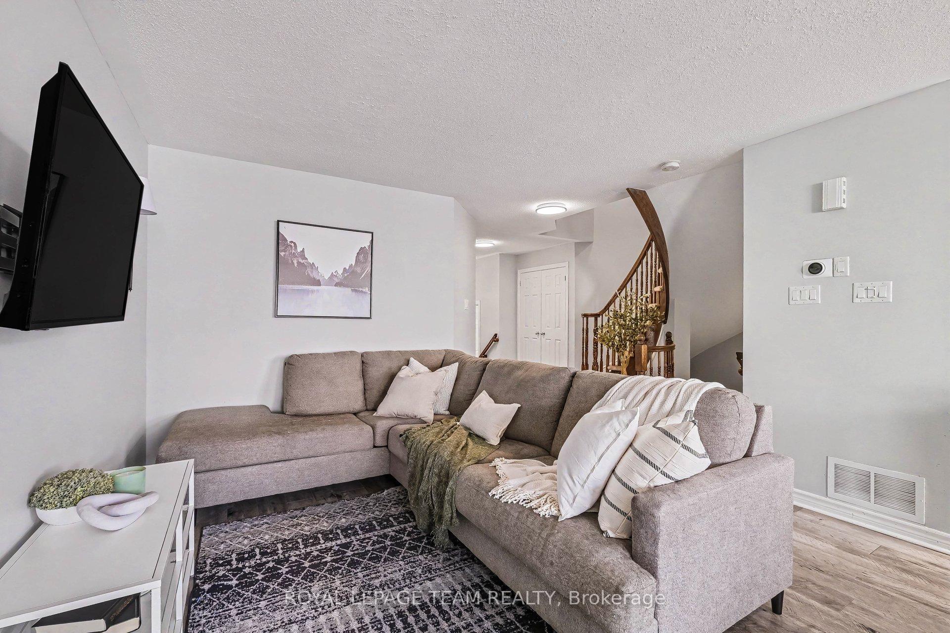 Photo 7 of 159 Montmorency Way, Ottawa, Avalon East — HOMEH