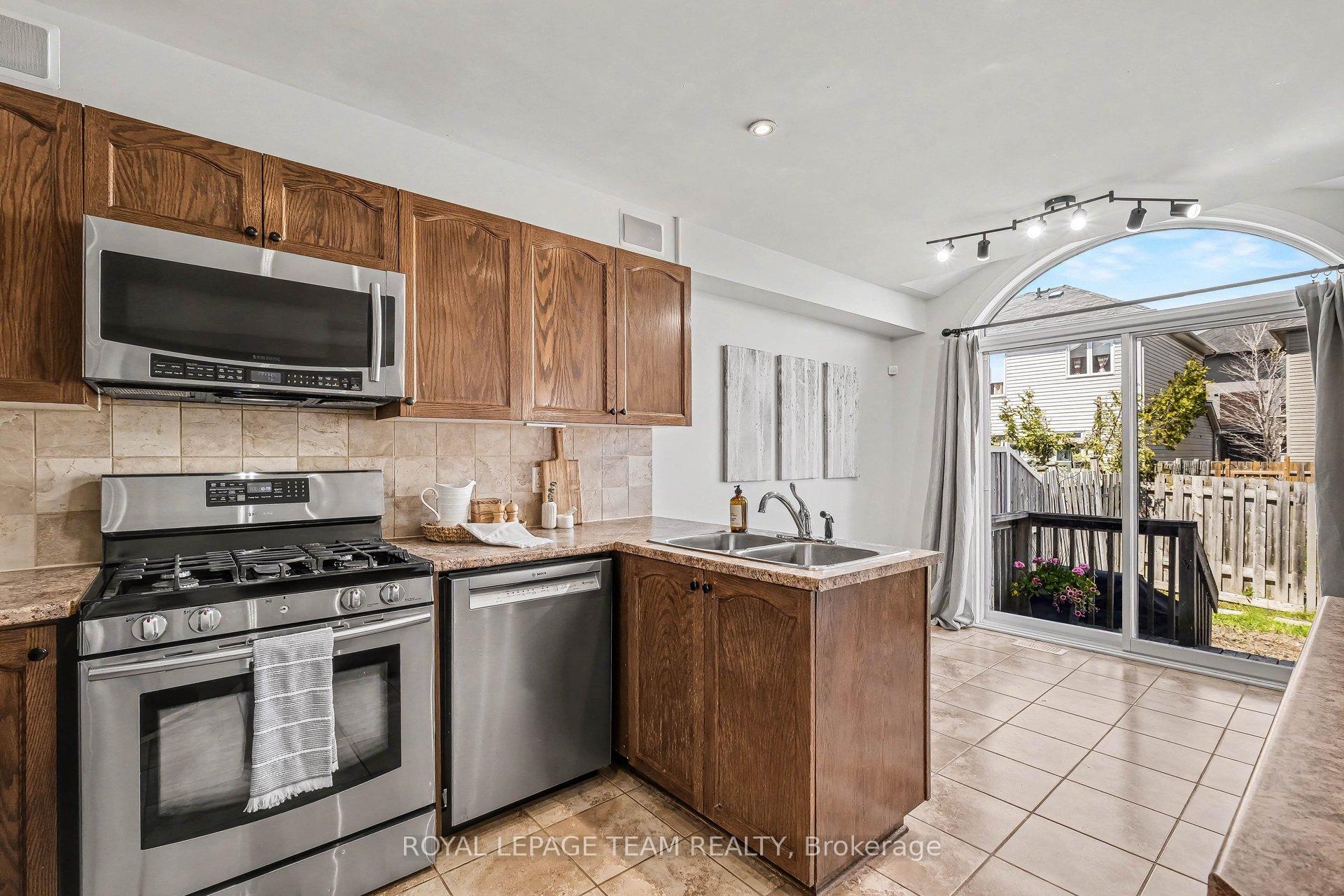Photo 11 of 159 Montmorency Way, Ottawa, Avalon East — HOMEH