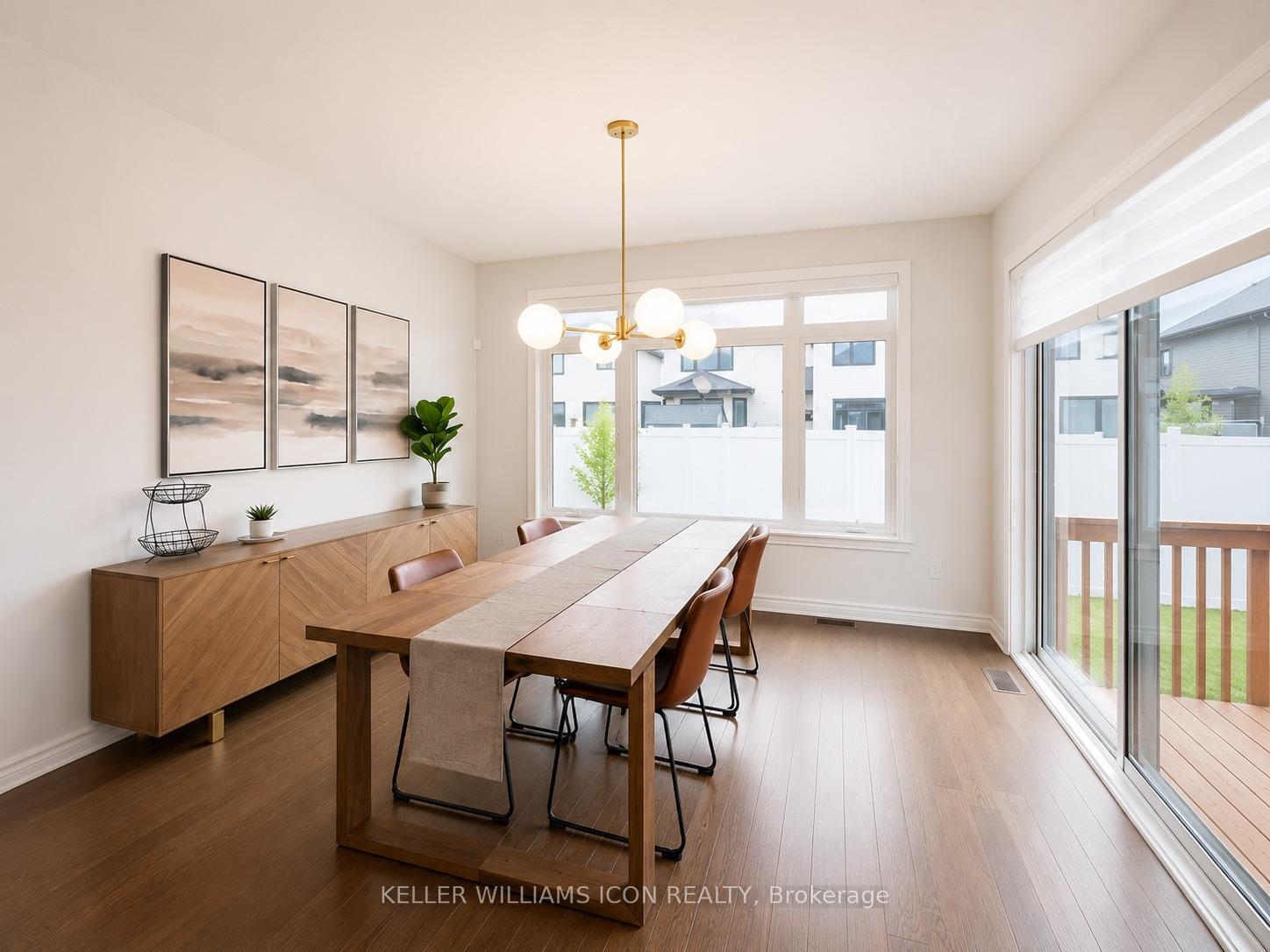 Photo 8 of 916 Ralph Hennessy Avenue, Ottawa, Riverside South/Gloucester Glen — HOMEH