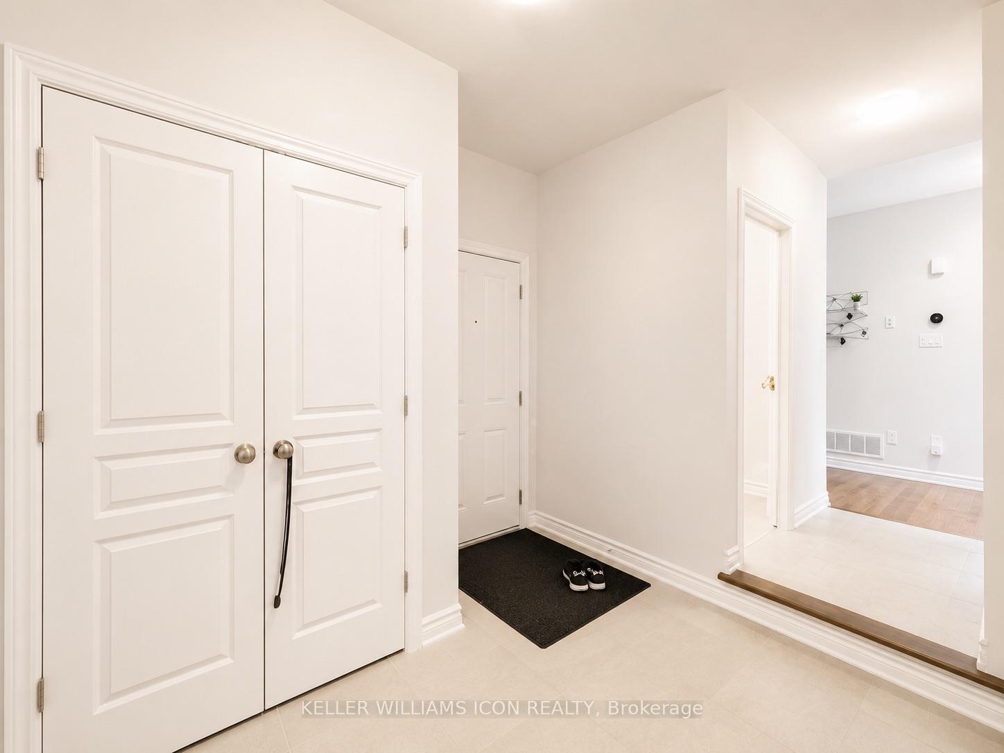 Photo 12 of 916 Ralph Hennessy Avenue, Ottawa, Riverside South/Gloucester Glen — HOMEH