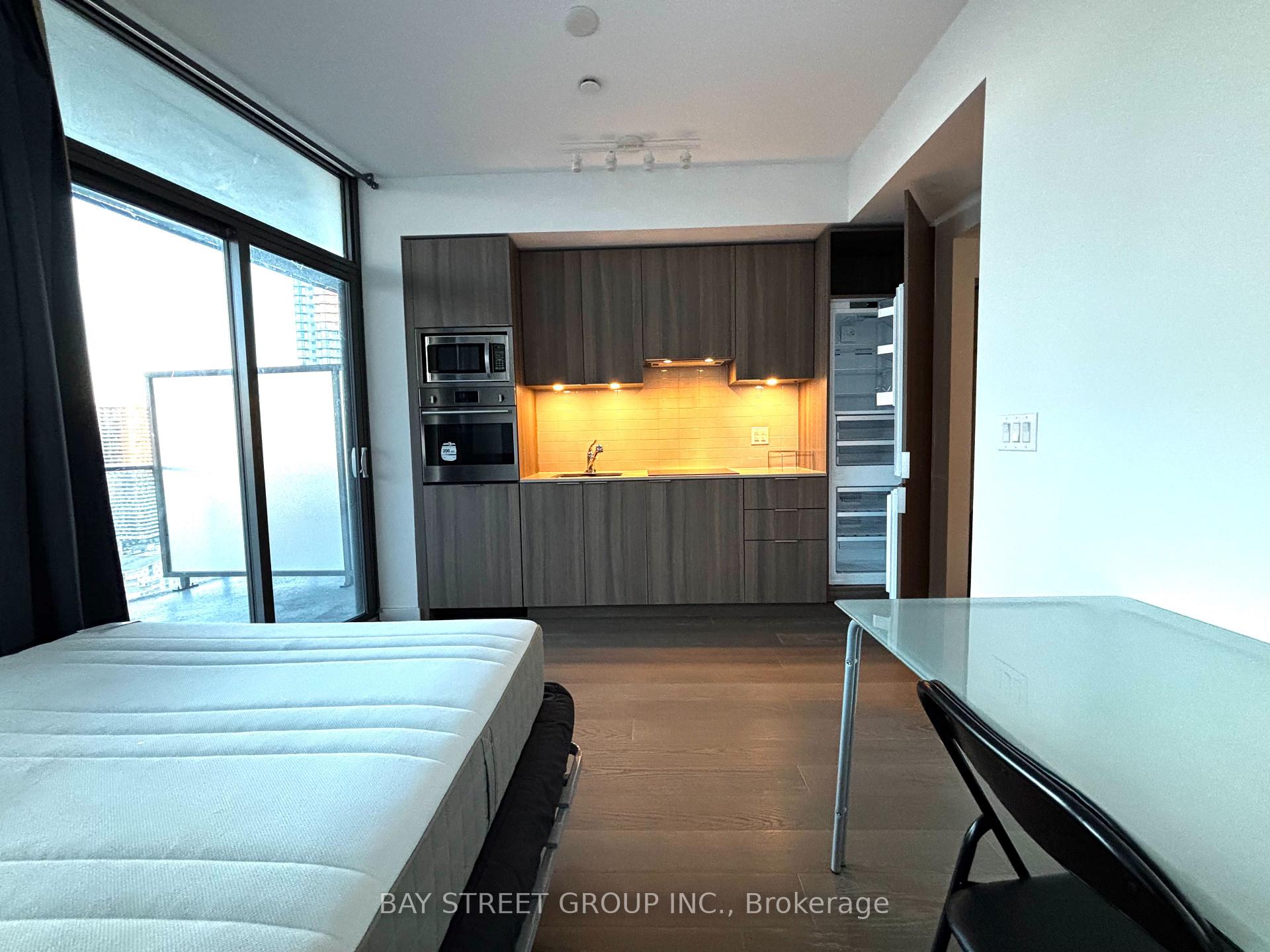 Photo 4 of Unit 2912, 11 Wellesley Street W, Toronto, Bay Street Corridor — HOMEH