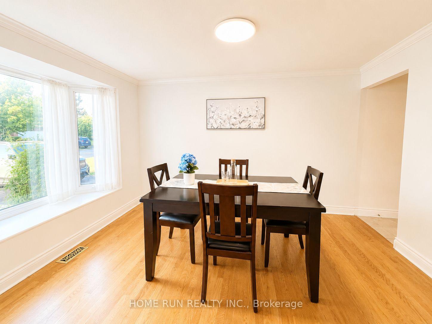 Photo 2 of 98 Canter Boulevard, Ottawa, Meadowlands/St. Claire Gardens — HOMEH