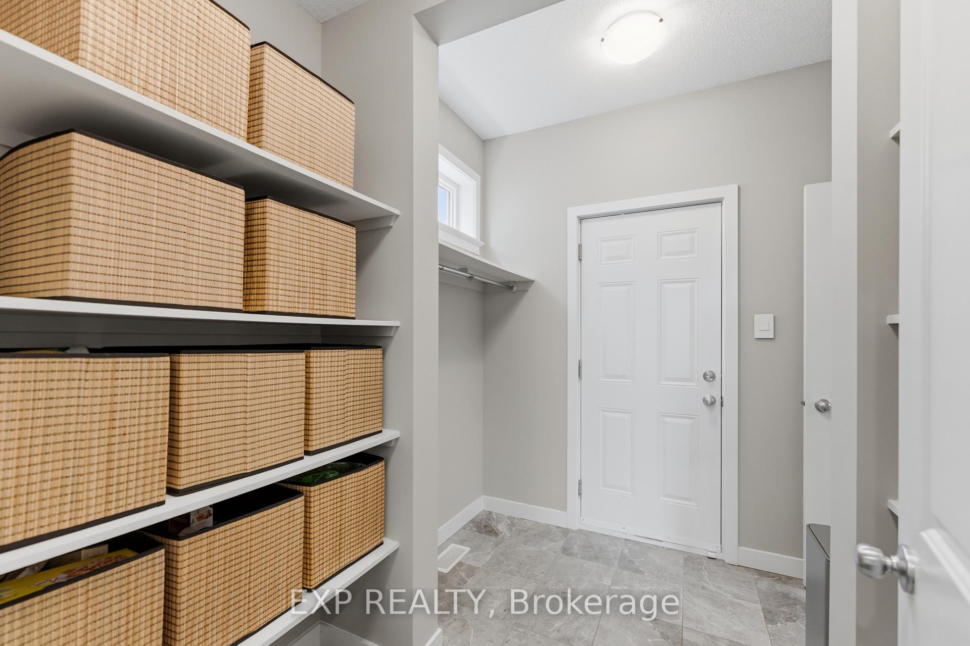 Photo 13 of 307 Oxer Place, Ottawa, Kanata - Emerald Meadows/Trailwest — HOMEH