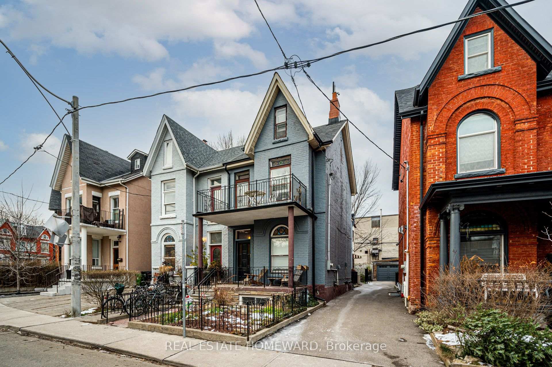 Front of Unit Main Fl, 66 Mackenzie Crescent