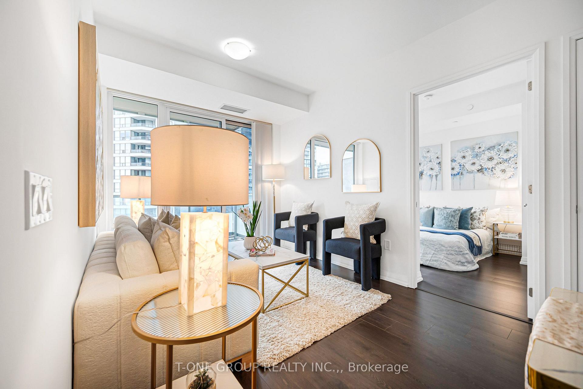 Photo 3 of Unit 610, 25 Holly Street, Toronto, Mount Pleasant East — HOMEH