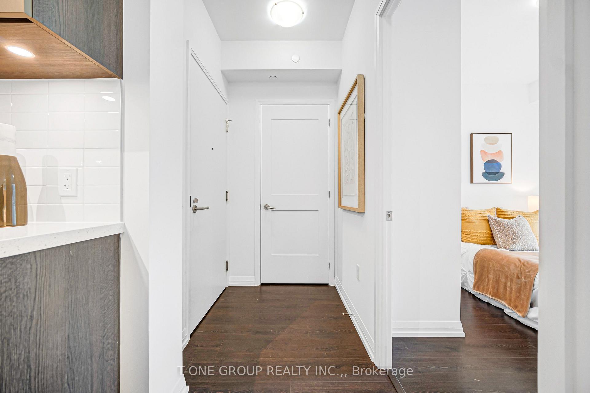 Photo 8 of Unit 610, 25 Holly Street, Toronto, Mount Pleasant East — HOMEH