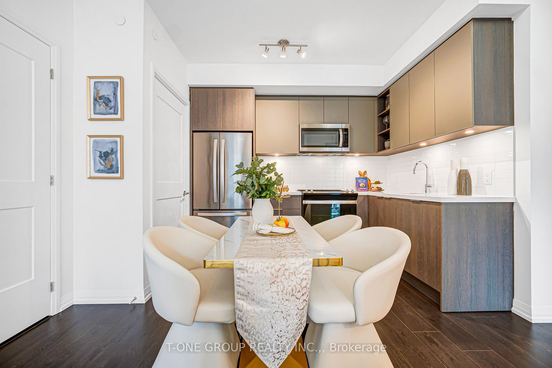 Photo 13 of Unit 610, 25 Holly Street, Toronto, Mount Pleasant East — HOMEH