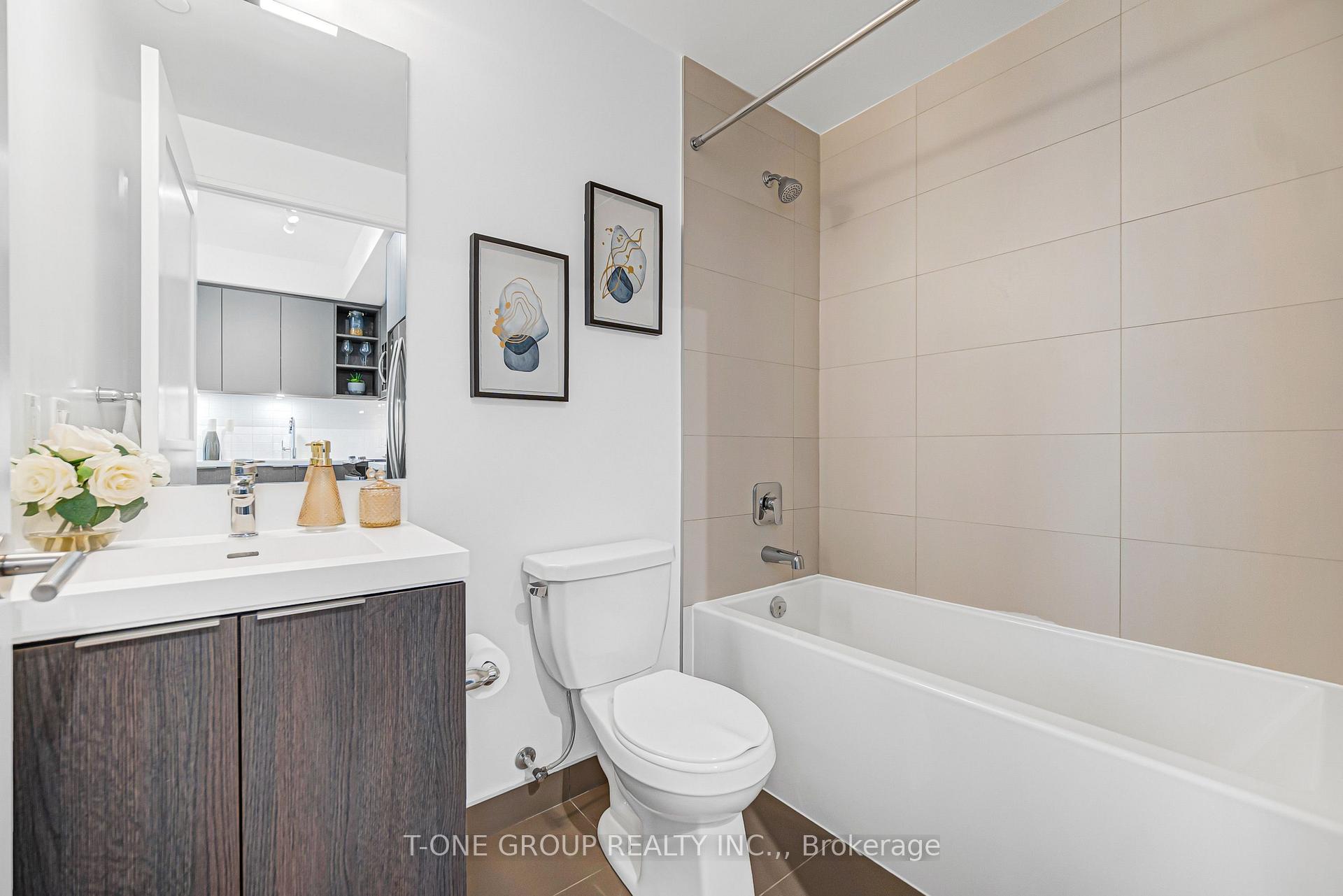 Photo 23 of Unit 610, 25 Holly Street, Toronto, Mount Pleasant East — HOMEH