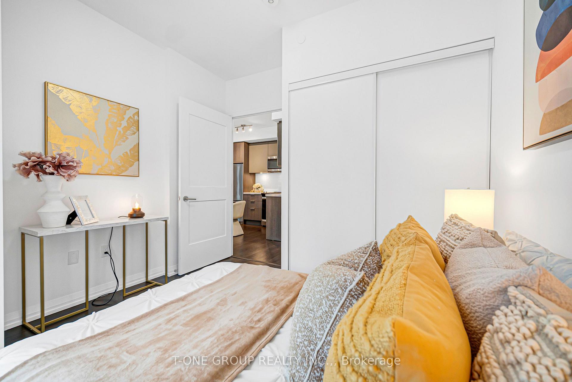 Photo 34 of Unit 610, 25 Holly Street, Toronto, Mount Pleasant East — HOMEH